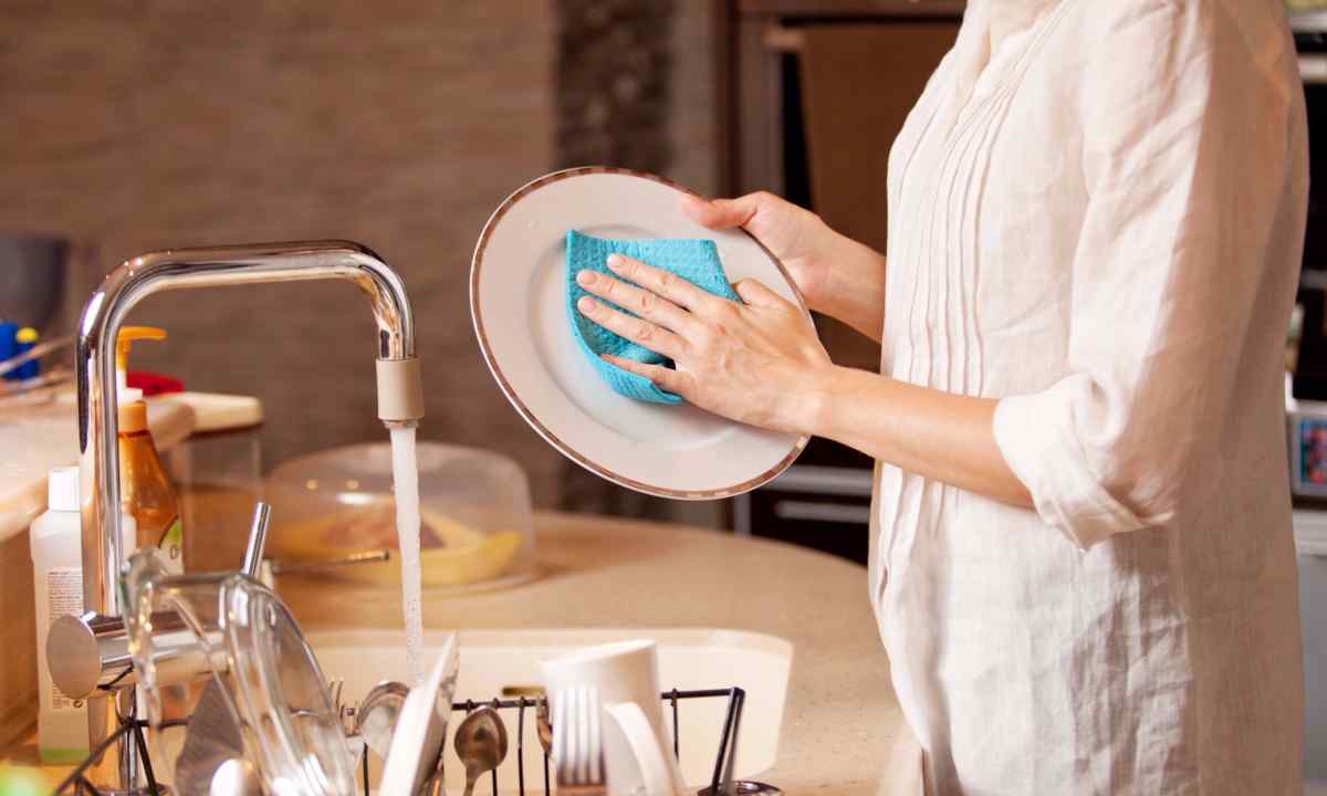 How to wash tableware